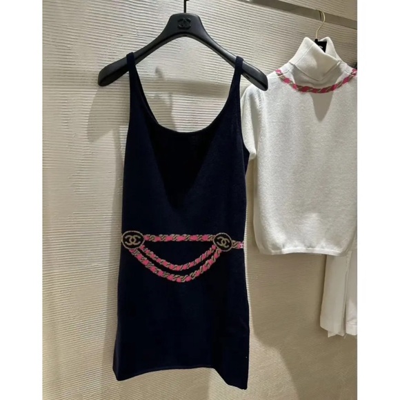 Chanel Navy Cashmere Dress Size 38 ❗️Guaranteed Authentic with Receipt❗️ - Picture 2 of 6